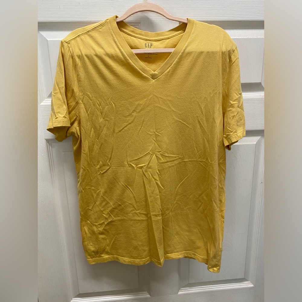 Ladies v neck tee
